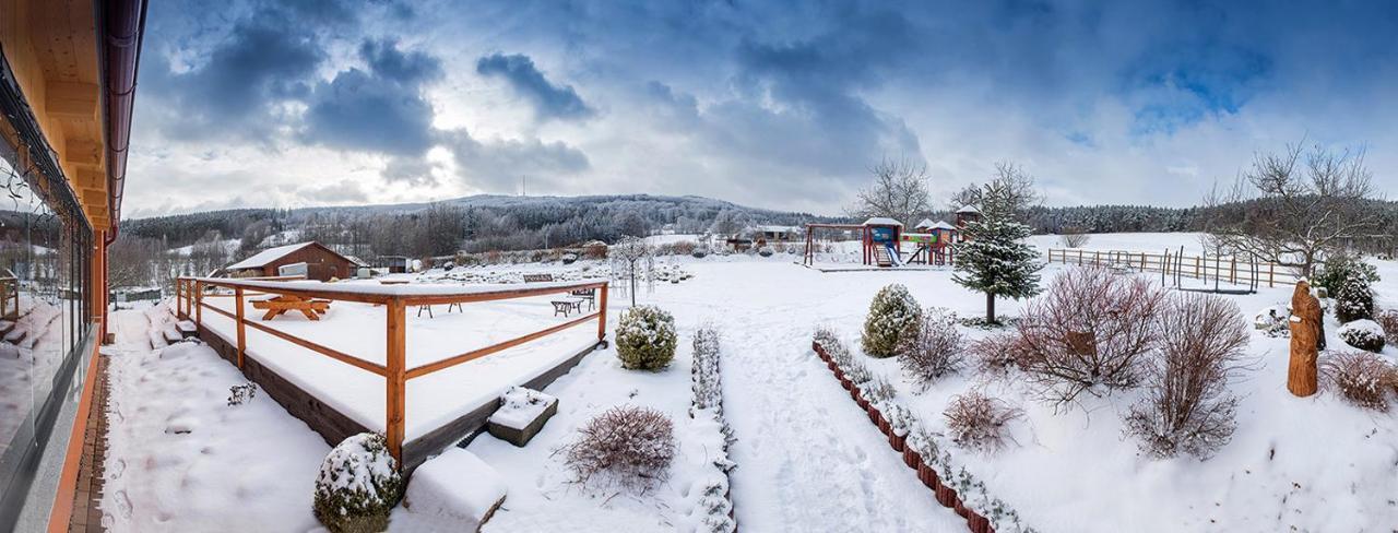 Penzion U Sevcu Hotel Holubov Exterior foto